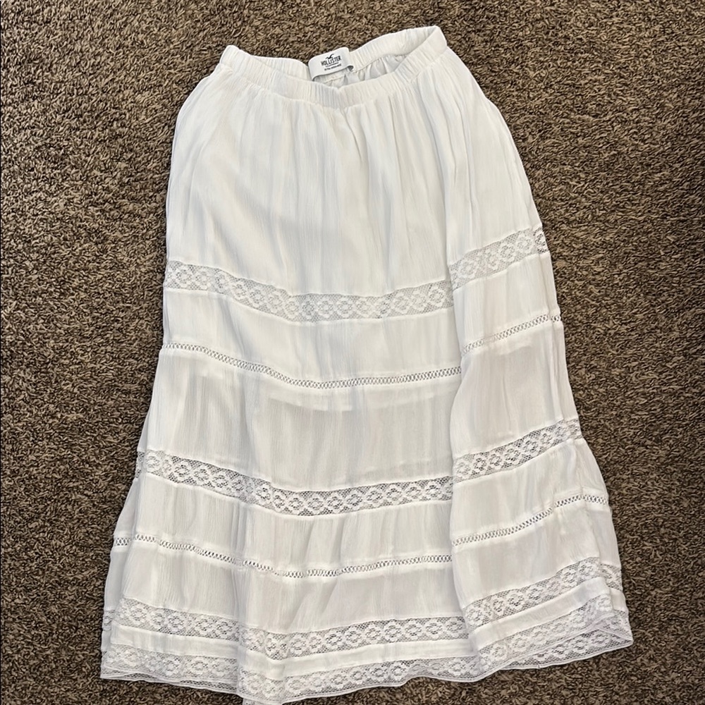 Hollister White Lace Trimmed Maxi Skirt